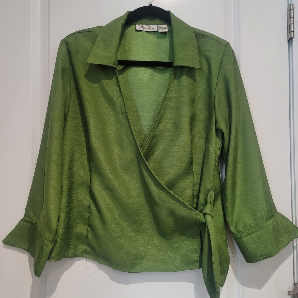 GORGEOUS Wrap Top By Selene Size L